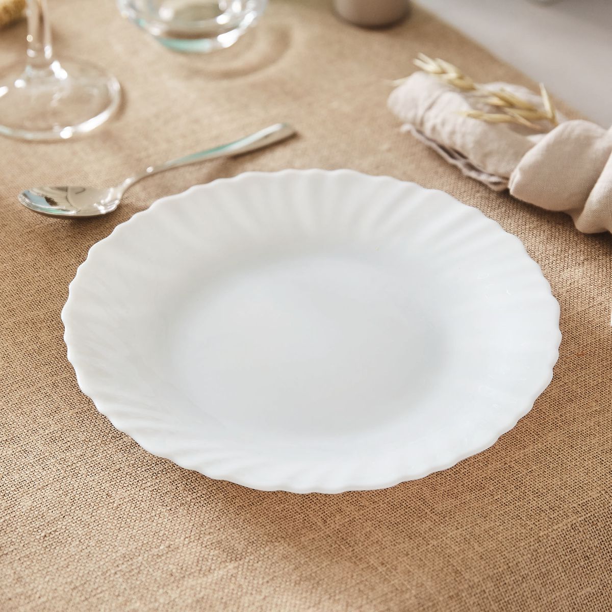 6 assiettes blanches 19 cm Feston - Luminarc