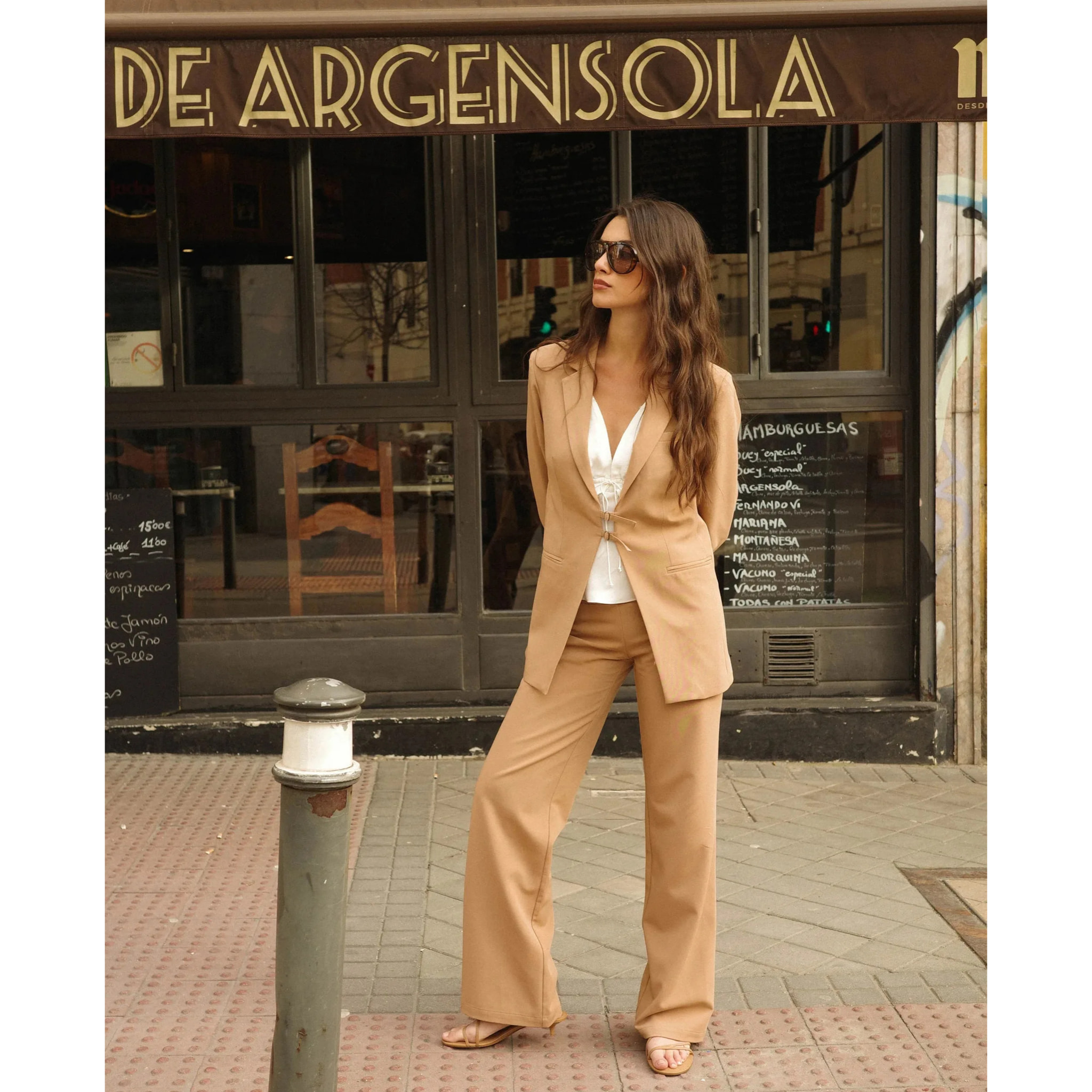 Pantalón recto de traje de cintura baja de mujer