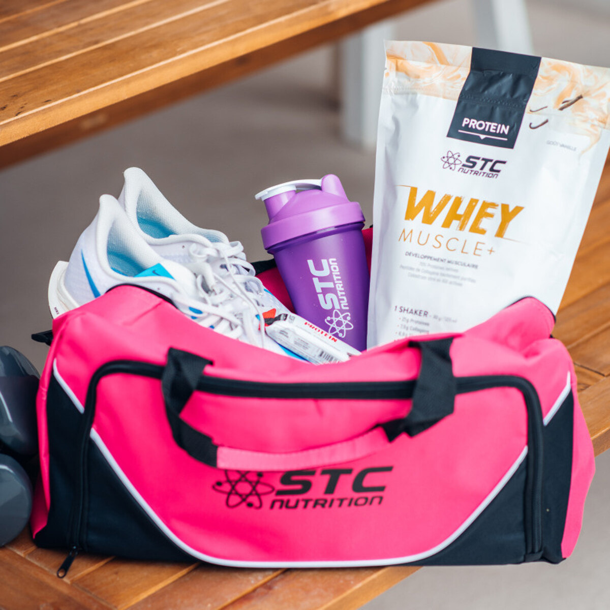 STC NUTRITION - Whey Muscle+ - Protéines Natives - Développement Muscle Sec - Innovation Brevetée Aminolise 100% Digeste - Sans Colorants, Sans Gluten - Vanille -  Lot de 2 Doypack 750g