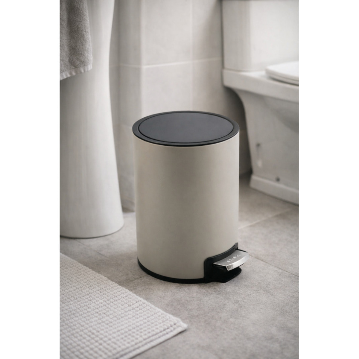 Poubelle à pédale Inox RIKU 5L Taupe mat Spirella