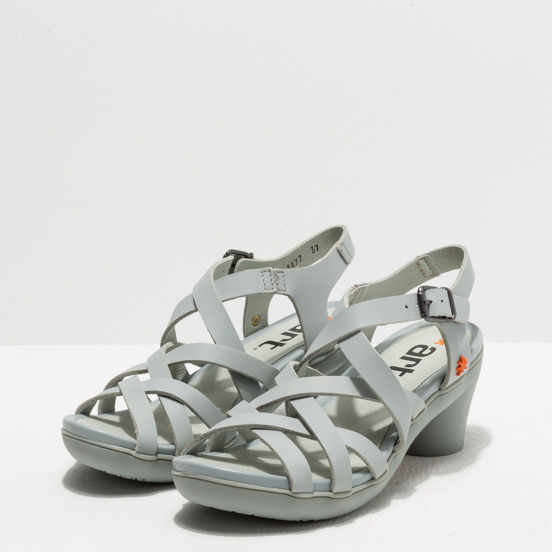 Sandalias 1477 CARTAGO CELESTE / ALFAMA color Celeste