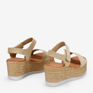 Sandalias de piel taupe con cuña efecto esparto