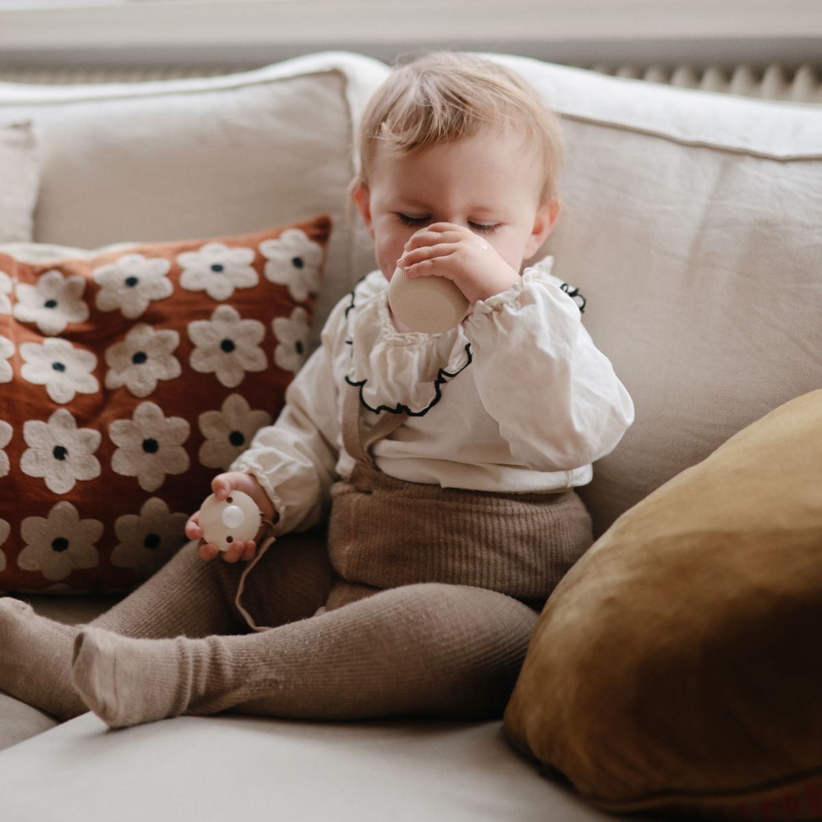 Mushie Vaso Silicona Iniciación Solid