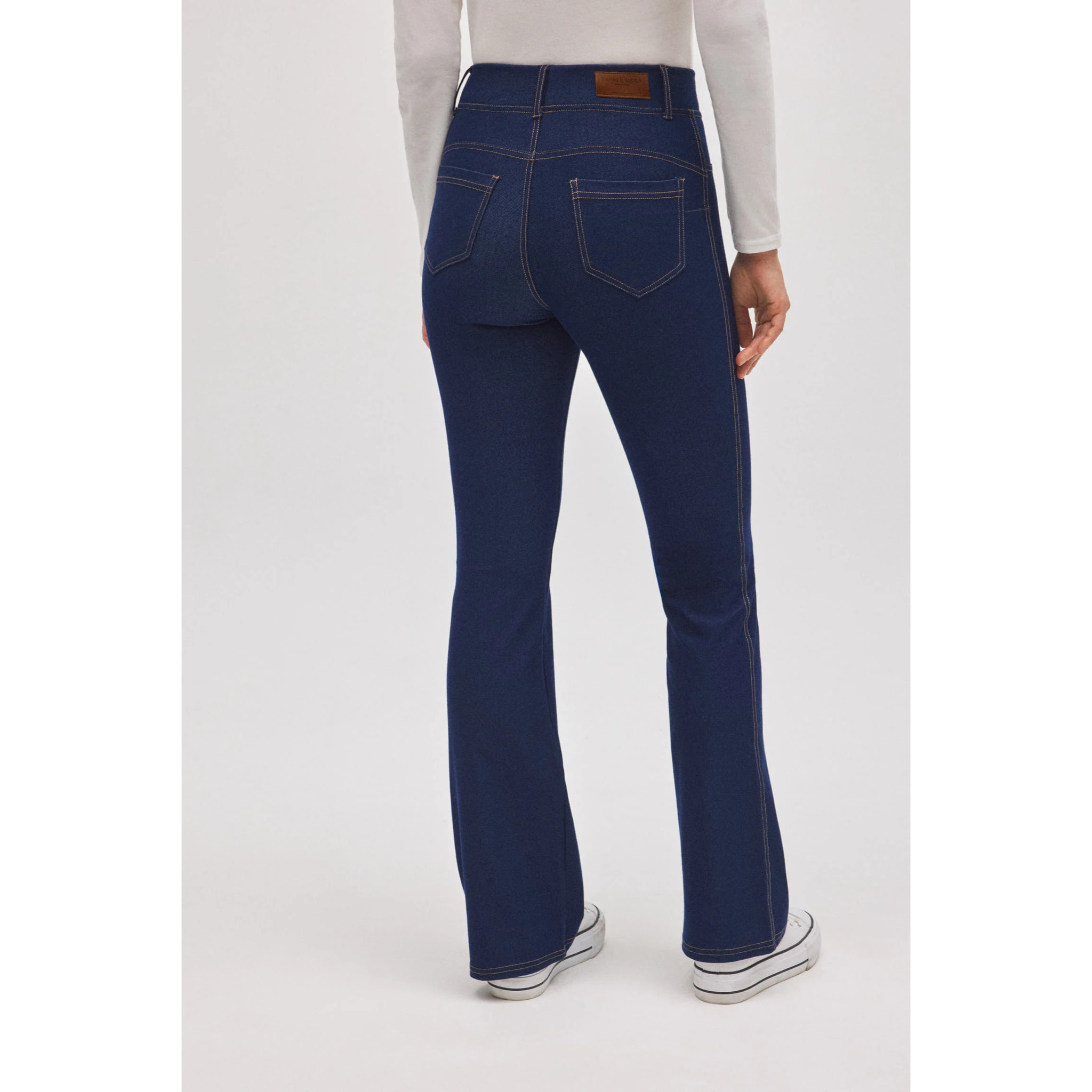 Jeans a zampa elasticizzati blu navy
