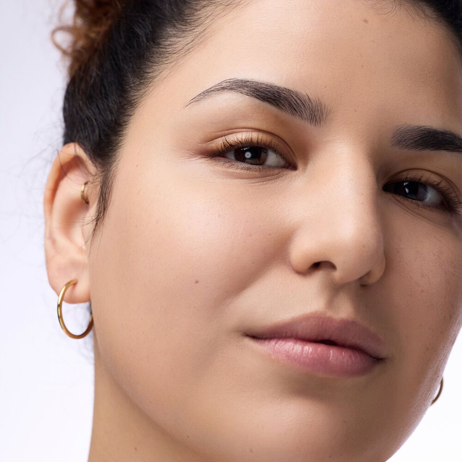 Instant Bright Serum Concealer - Anti-cernes Éclaircissant Couvrance Moyenne
