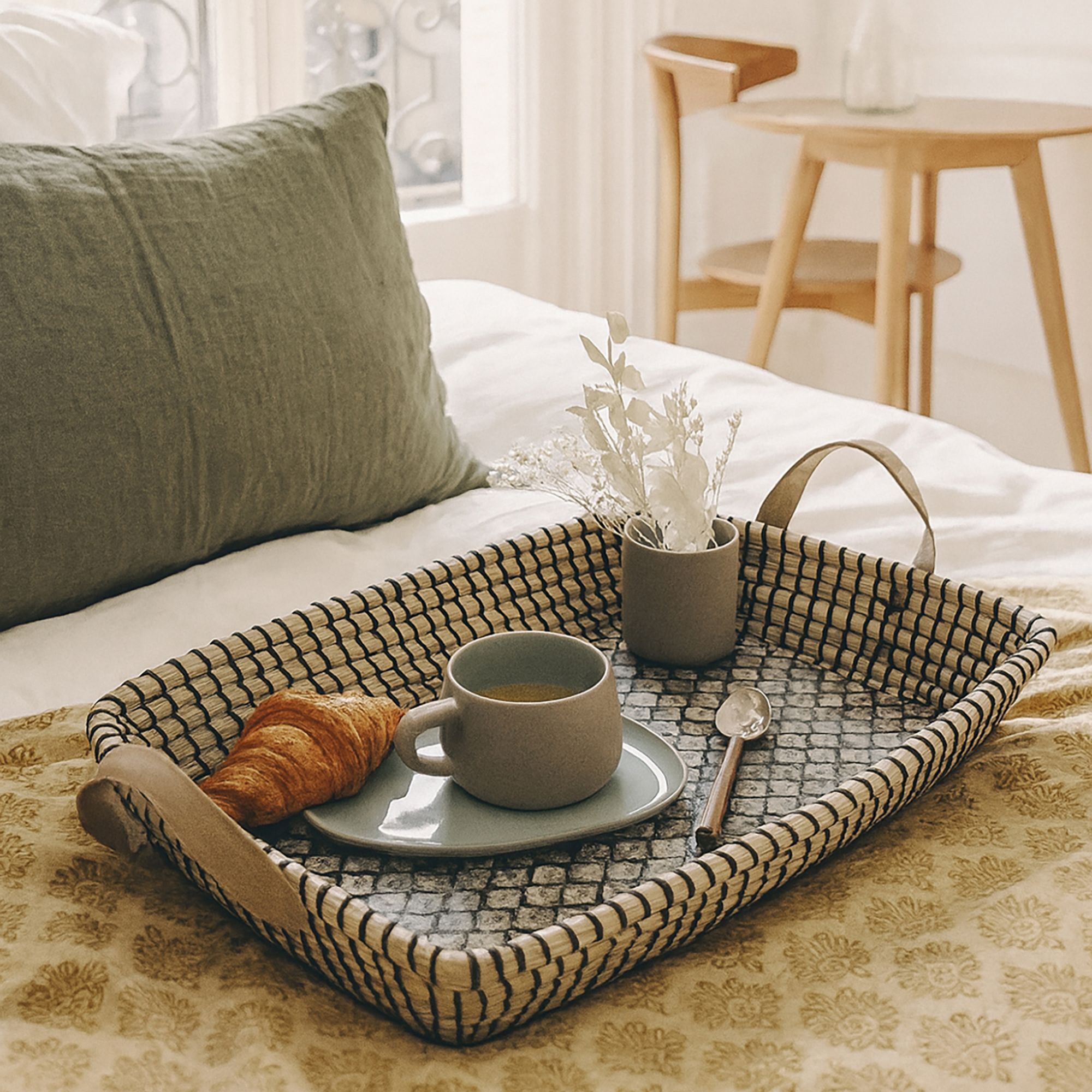 Grand plateau en jonc de mer et nacre KOS