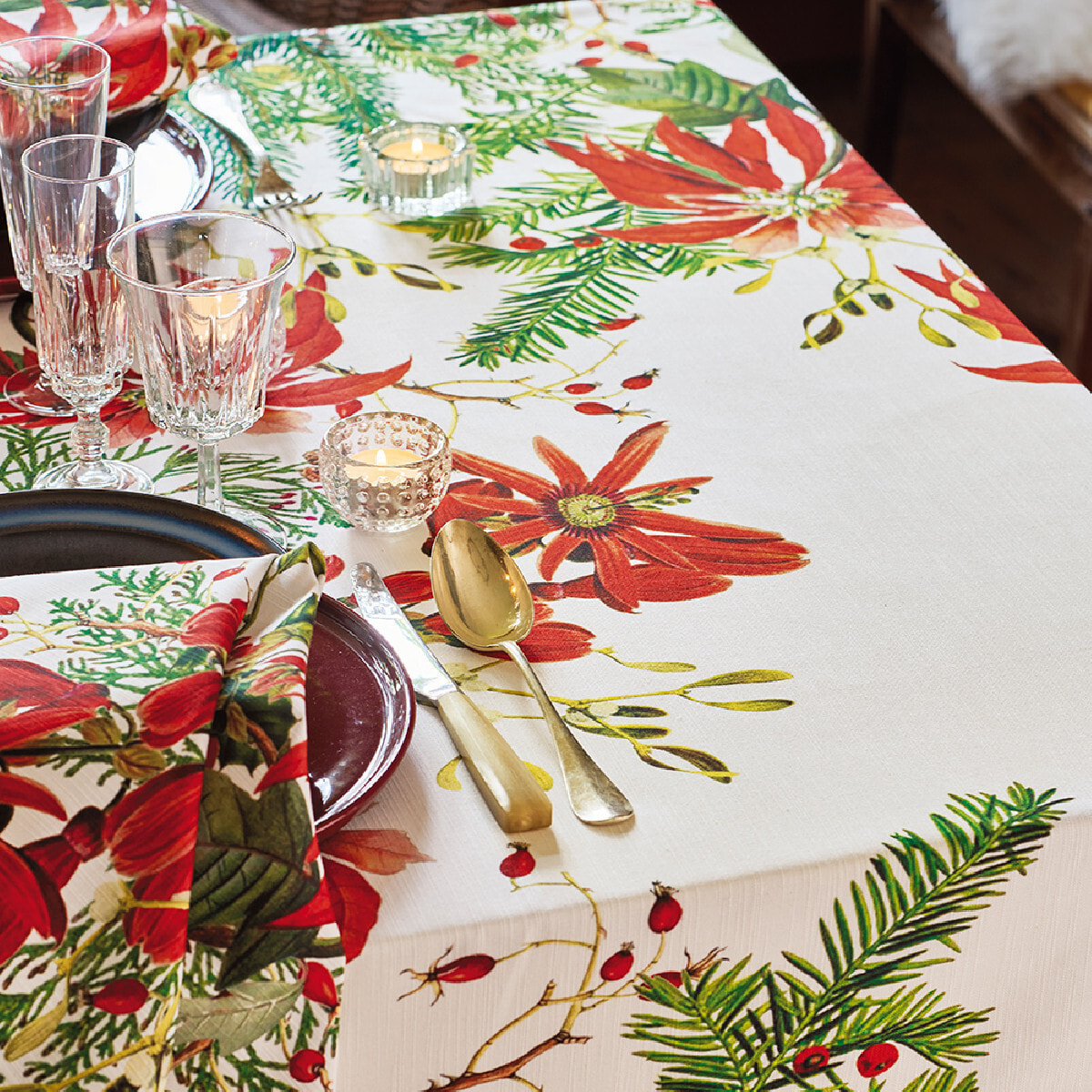 Nappe anti tache pur coton imprimé Poinsettias vintage