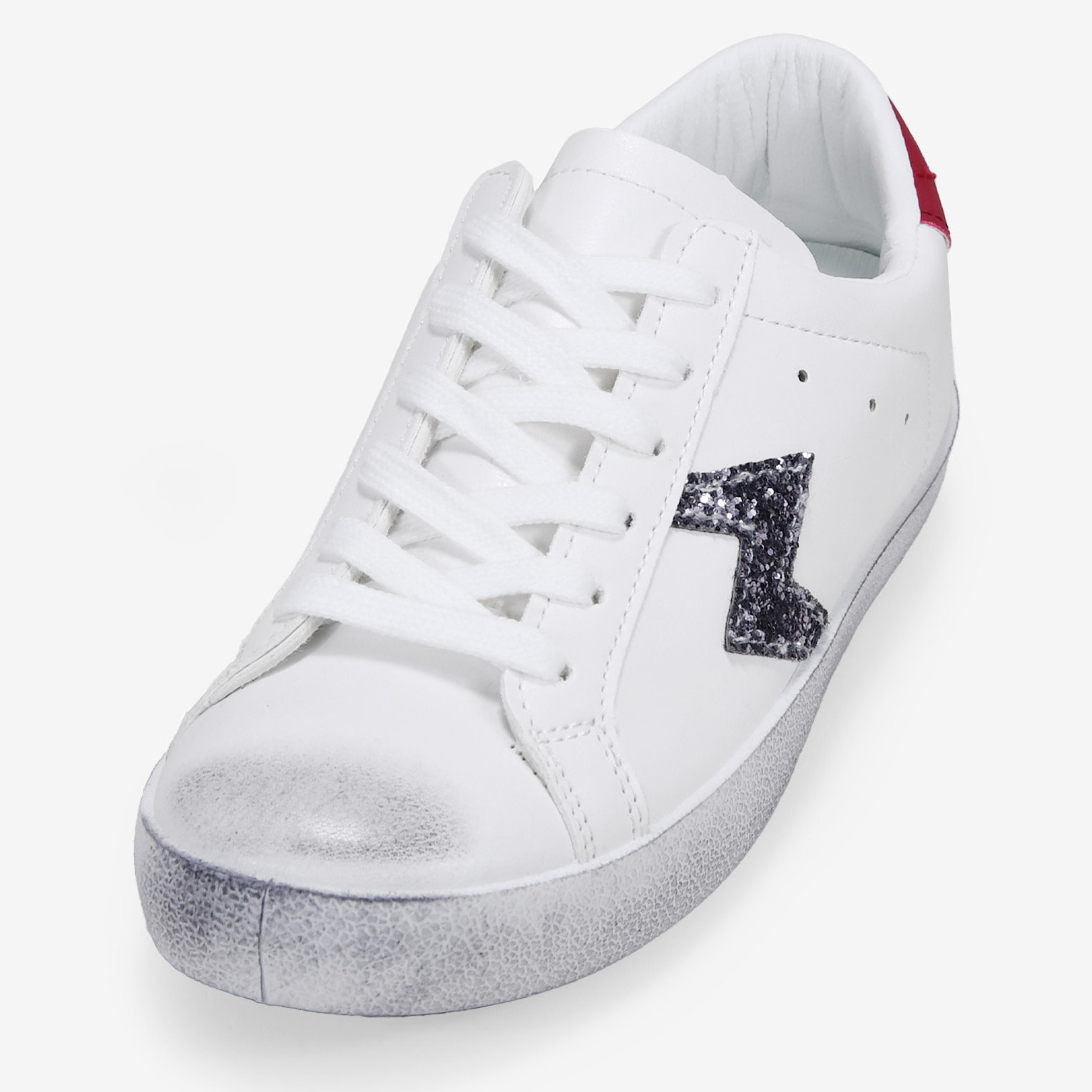 Zapatillas deportivas blancas con cordones