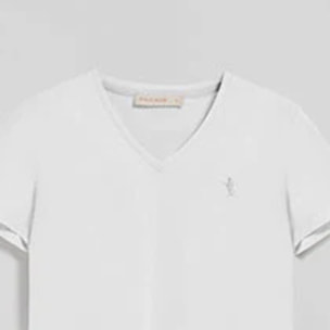 Camiseta blanca de escote en pico y bordado Rigby Best