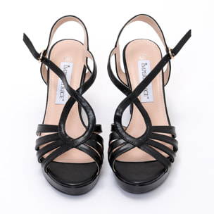 Sandali in simil pelle con tacco alto comodo