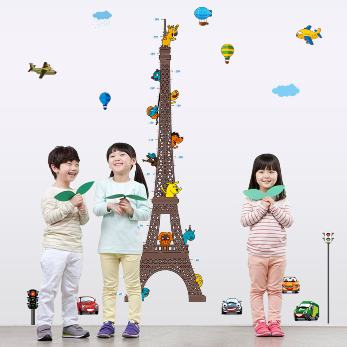 Stickers Muraux décoration adhésifs toise Tour Eiffel pour enfants avec animaux et avions