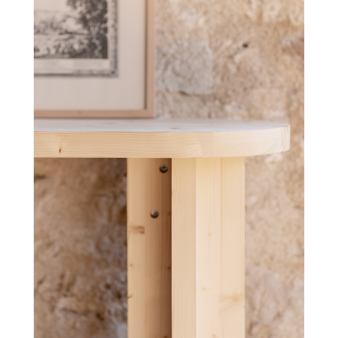 Consola de madera maciza tono natural de 120x80cm Alto: 80 Largo: 120 Ancho: 35