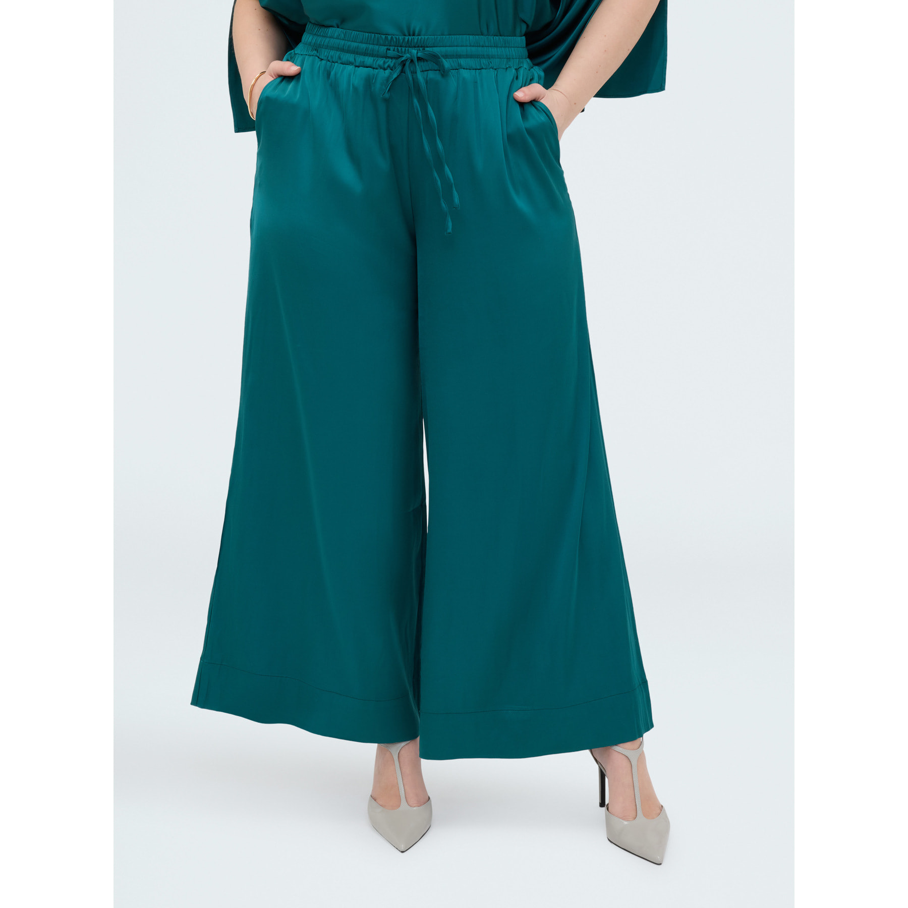 Fiorella Rubino - Pantaloni Wide Leg in raso di viscosa - Verde