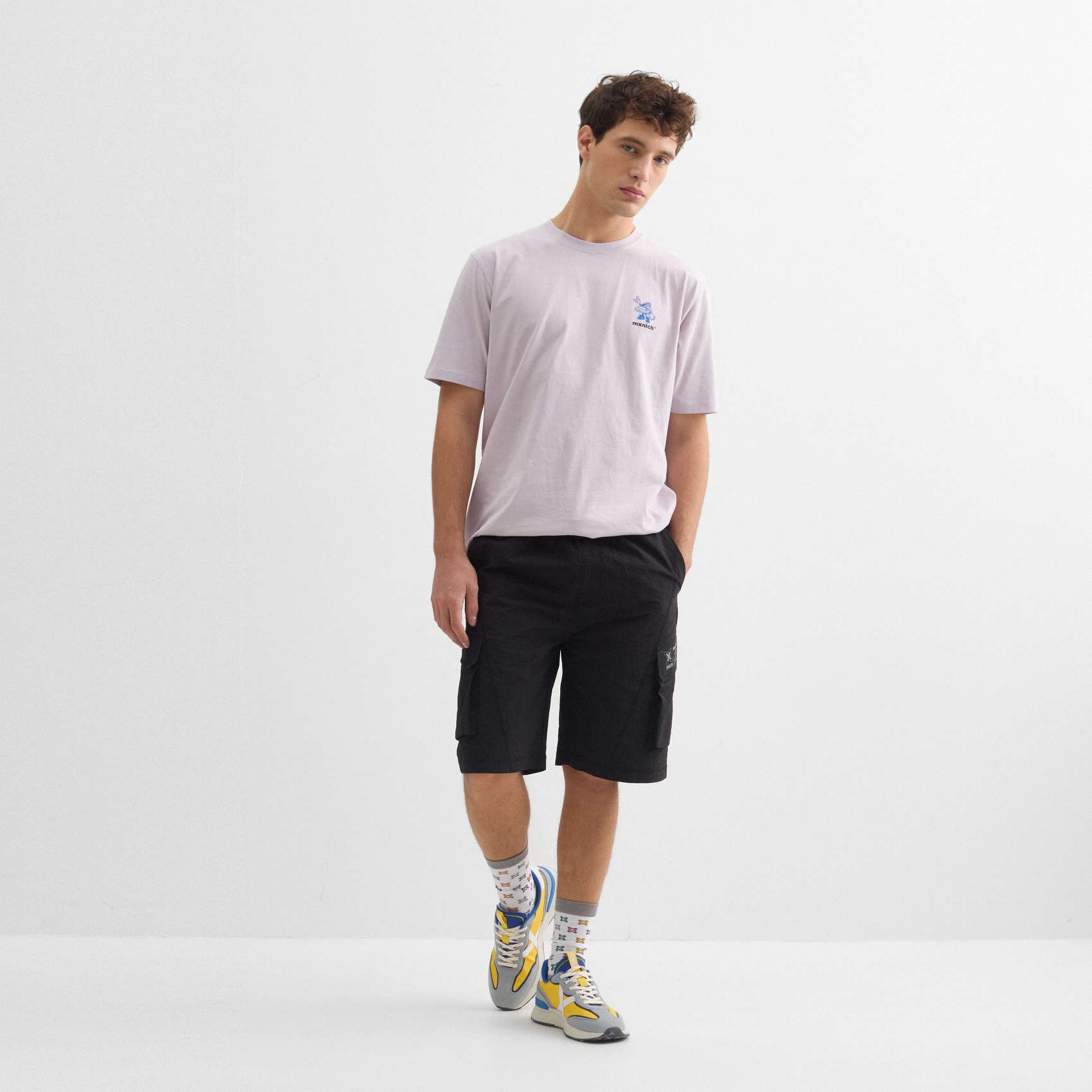 Bermuda MUNICH Trek streetwear de nylon negro