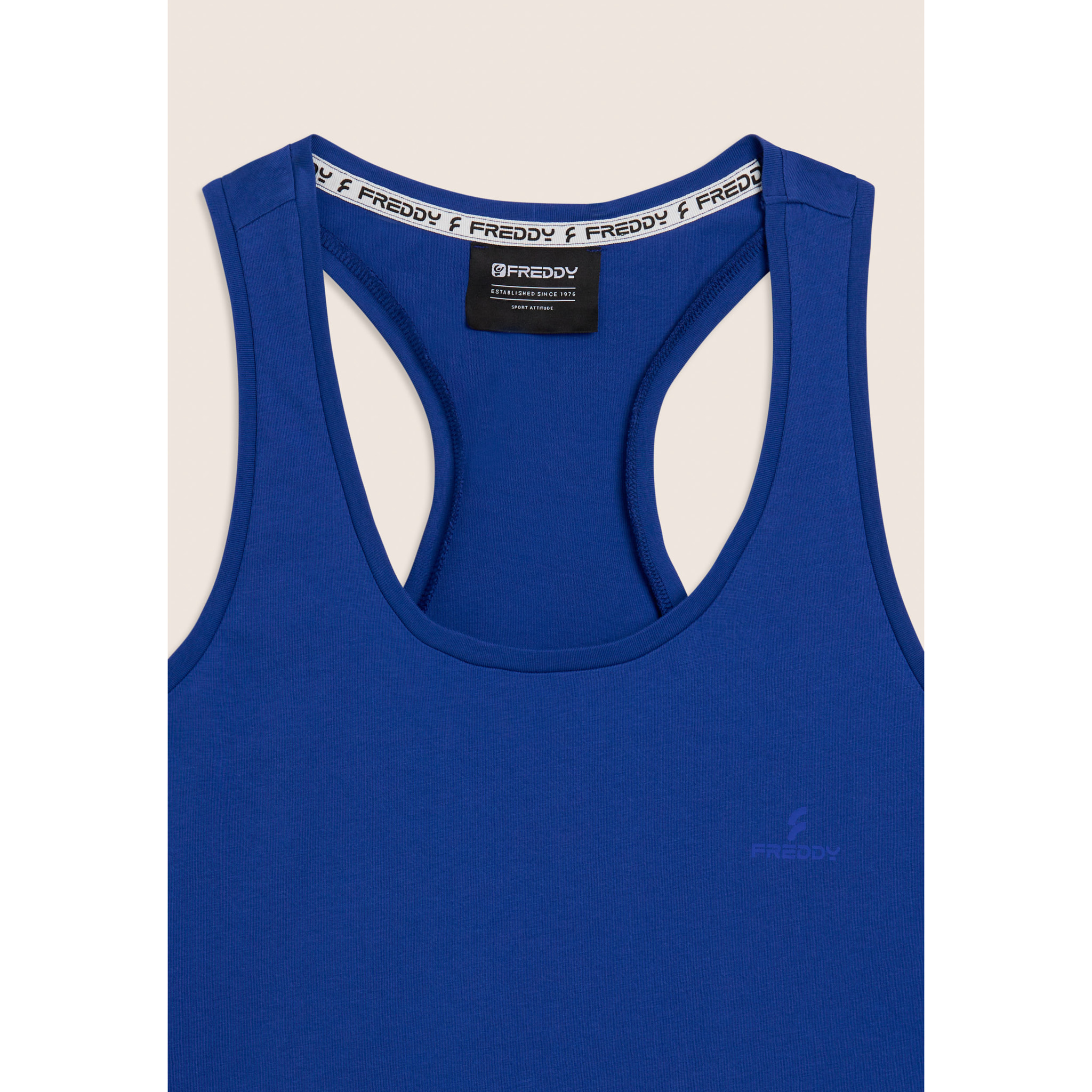 Completo sportivo in cotone con canotta e bermuda