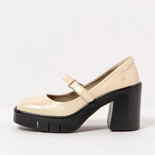 Merceditas 1977 PATENT FLASH CREAM/BERNA color Cream