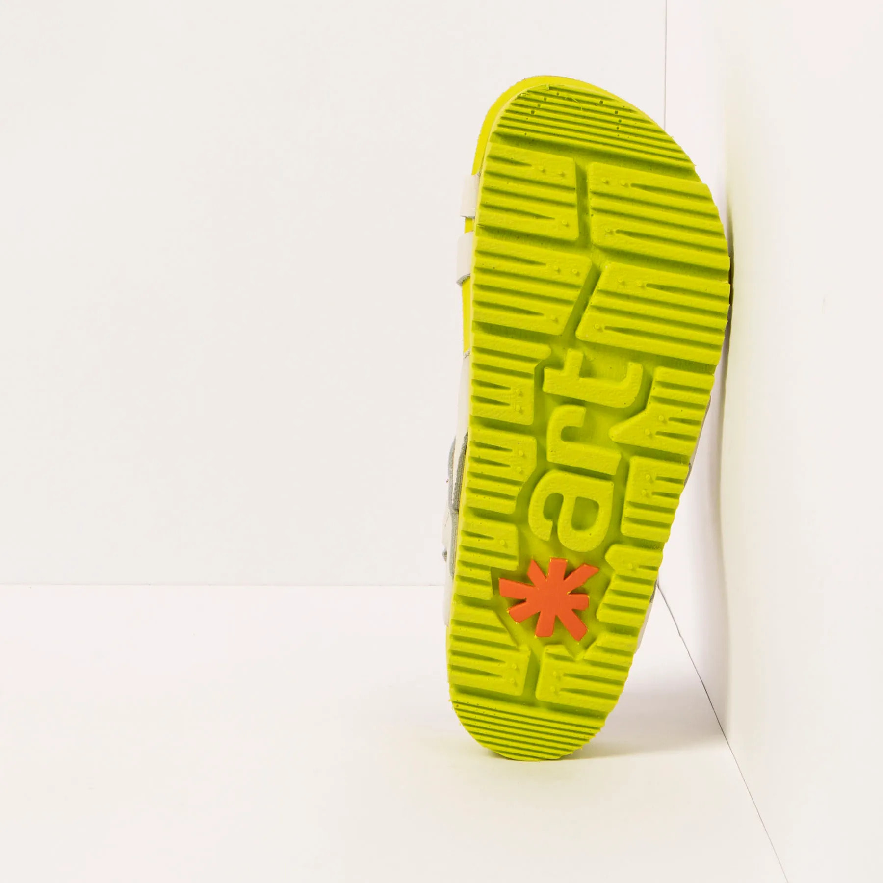 Sandalias 1619 NAPPA CREAM-PISTACHO /BURDEOS color Cream-pistacho