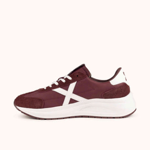 MUNICH AGORA 03 Zapatillas de estética urbana y técnica burdeos y blancas