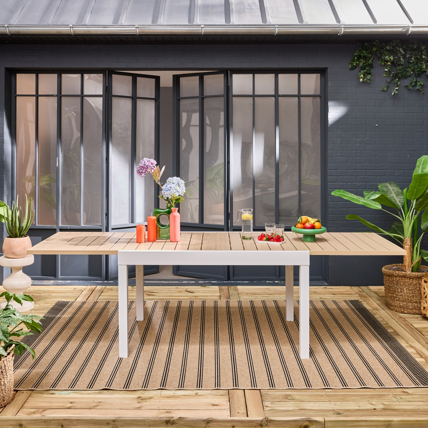 Table de jardin ELORA extensible aluminium blanc. 8 places. 135 / 270 x 90 x 75 cm