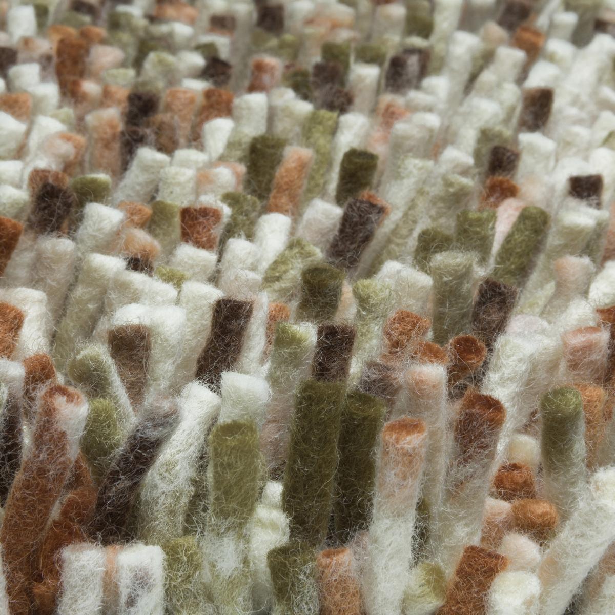 Tapis shaggy tissé en laine motif faux uni RABI