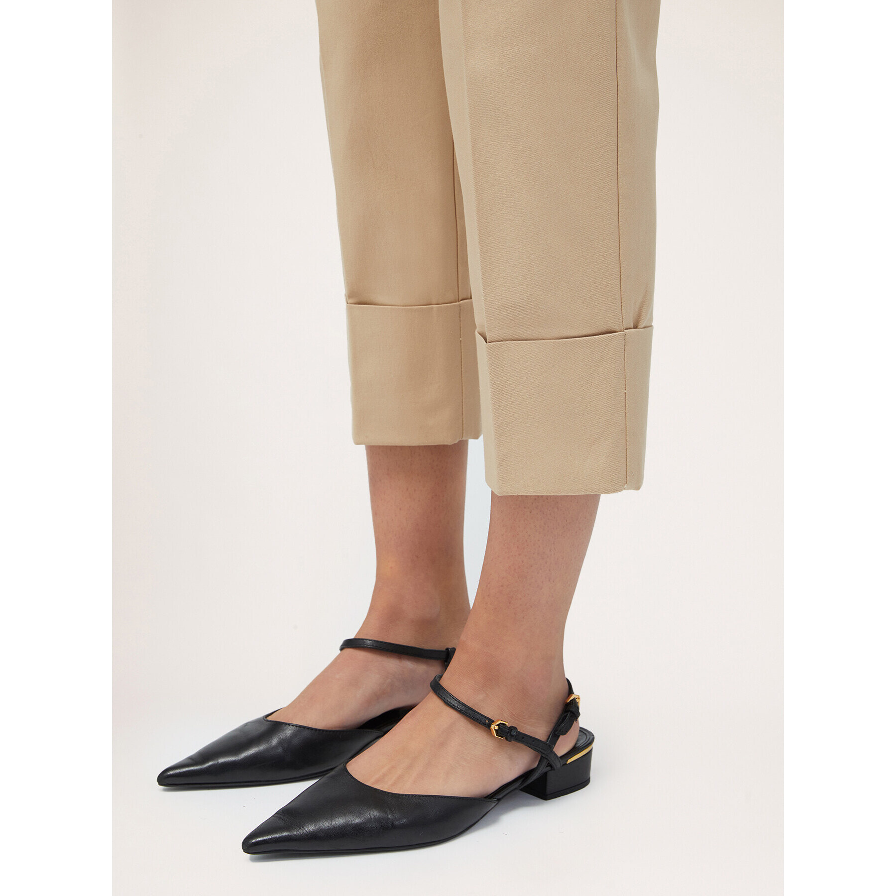 Motivi - Pantaloni regular con alto risvolto - Beige