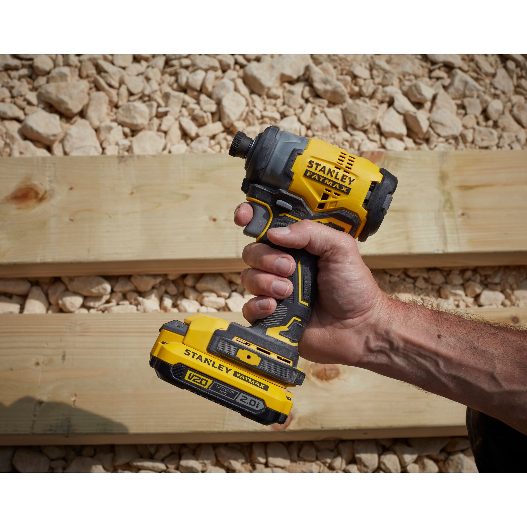 V20 Visseuse à Impacts 190Nm Brushless - Lithium 18V - 2 Batteries 2Ah - 3 Vitesses STANLEY FATMAX - SFMCF820D2K-QW