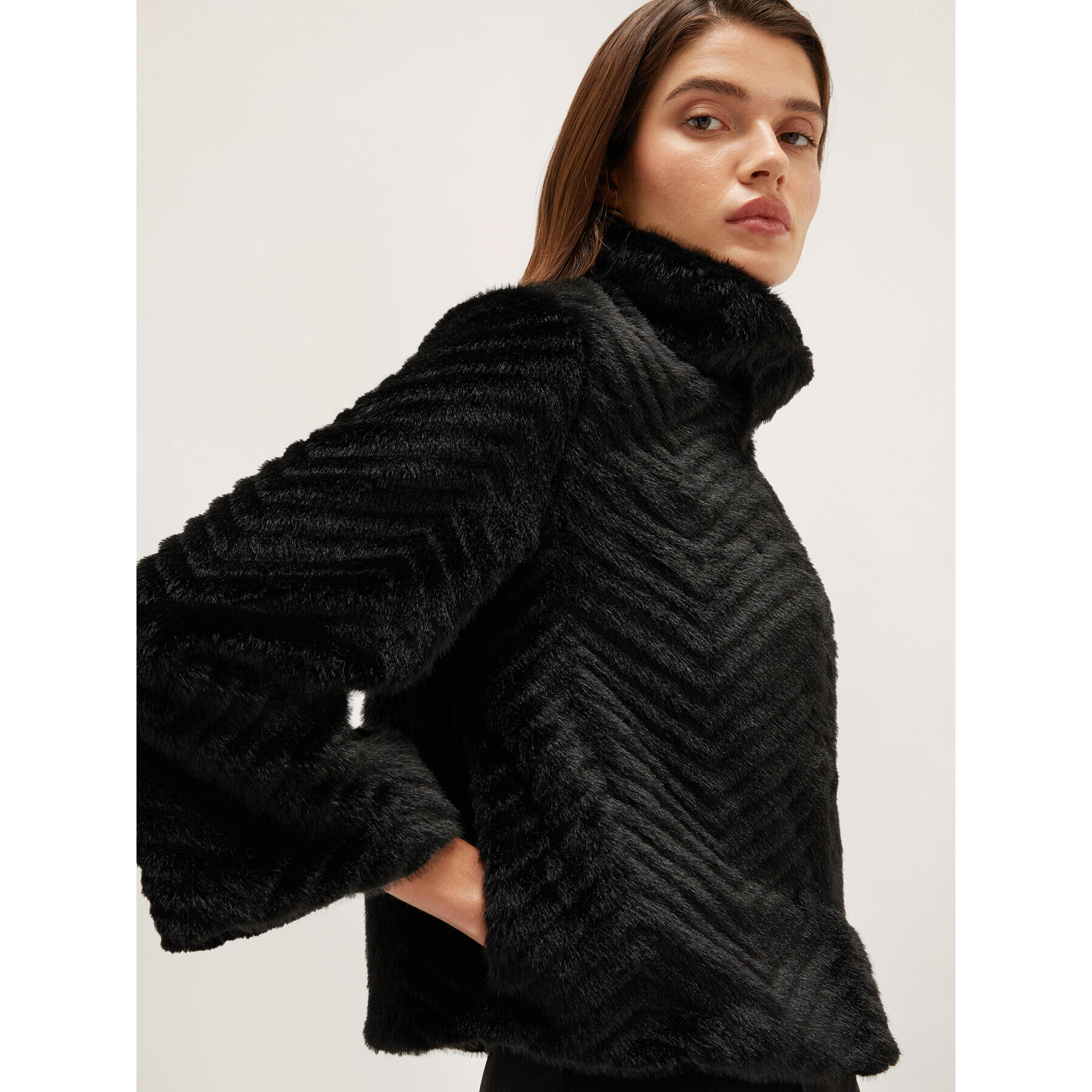 Motivi - Capa corta teddy corte espigado - Negro