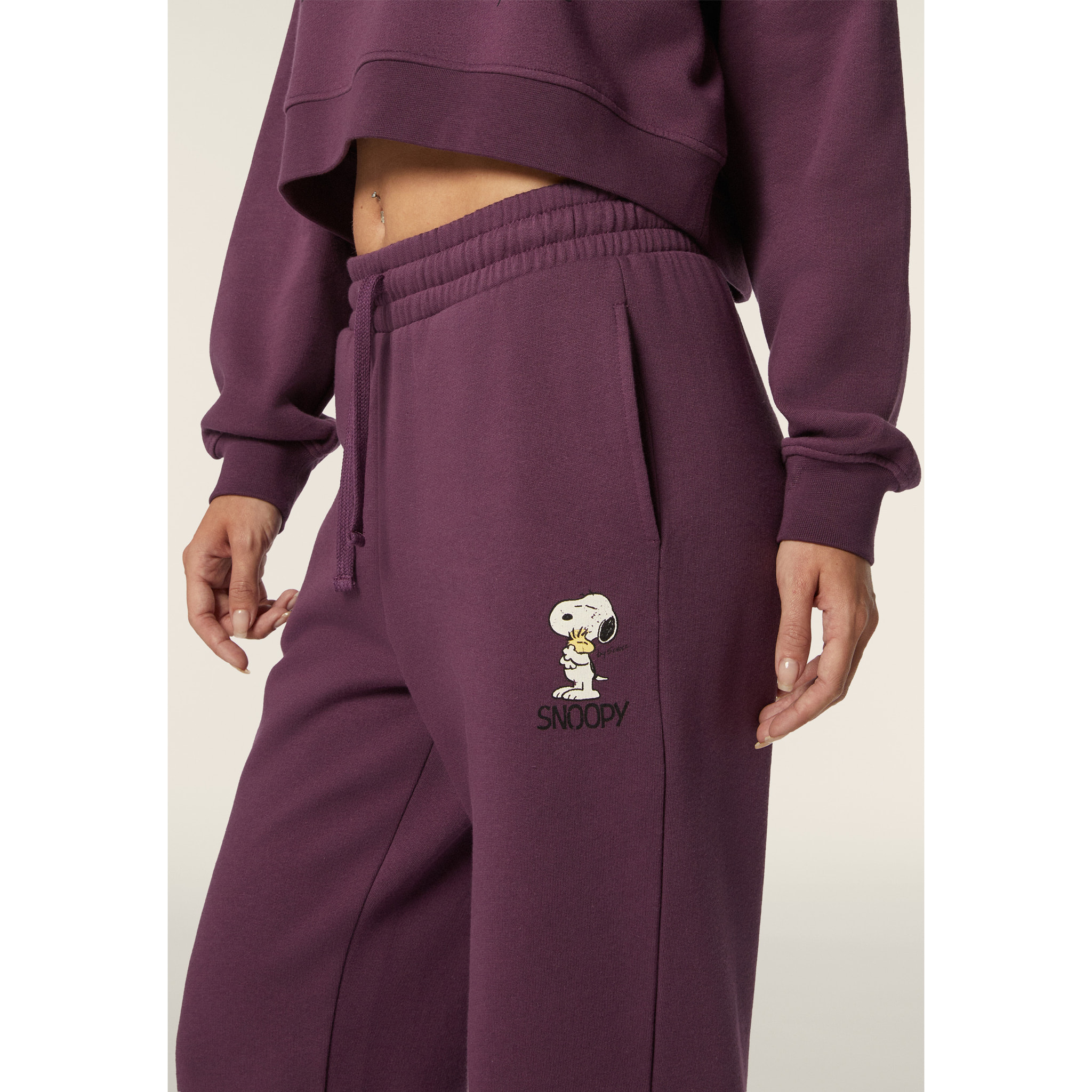 Pantalone jogger donna in felpa con piccola stampa Snoopy