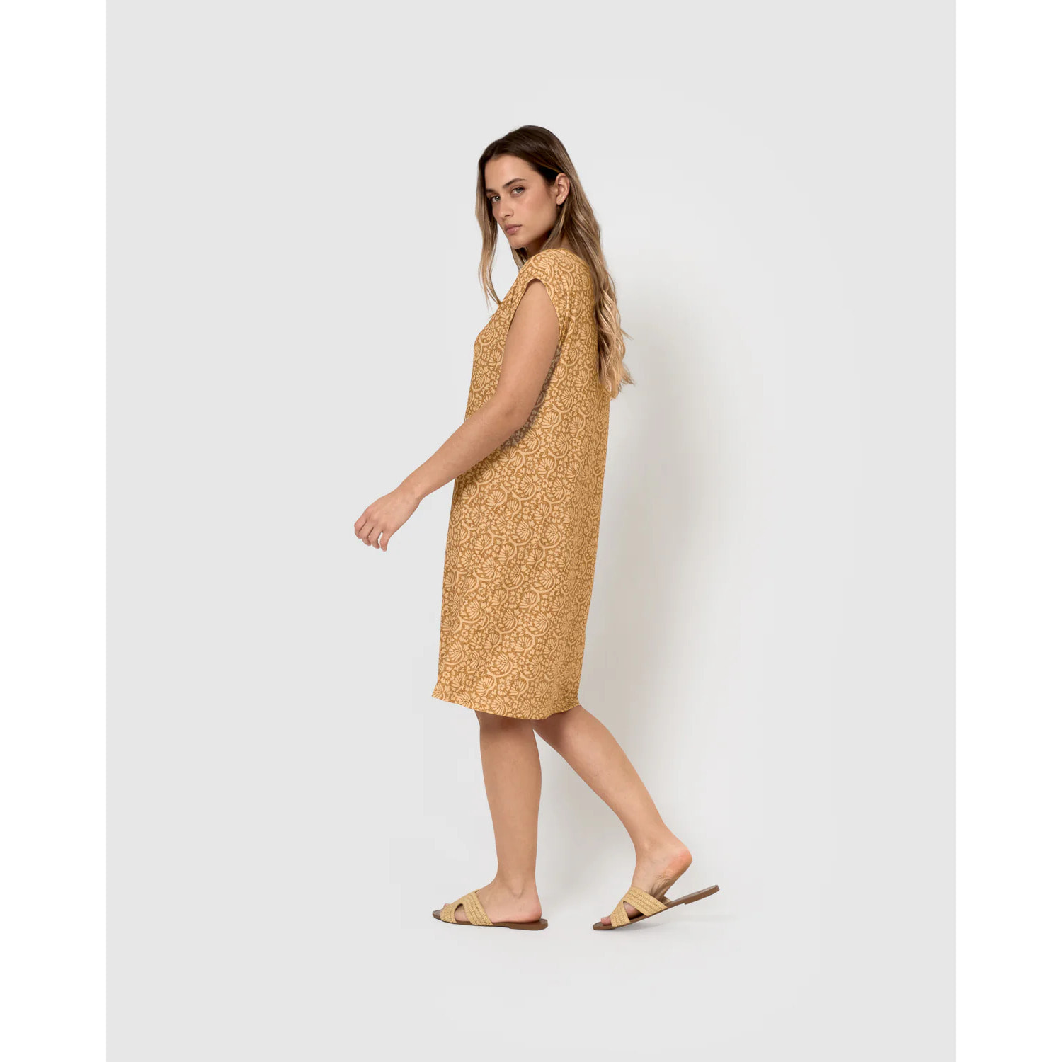 Vestido corto soft diya ocre