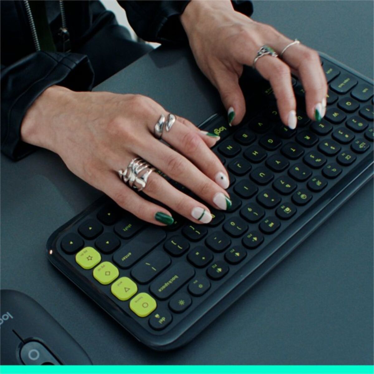 Clavier sans fil LOGITECH Pop Icon Graphite