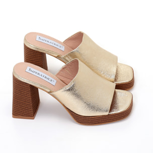 Sandali in simil pelle con tacco e zeppa in sughero