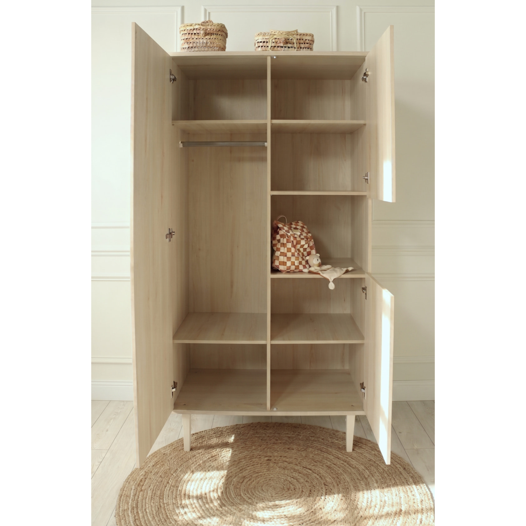Armoire 3 portes et une niche sur pieds - décor bois hêtre cendré