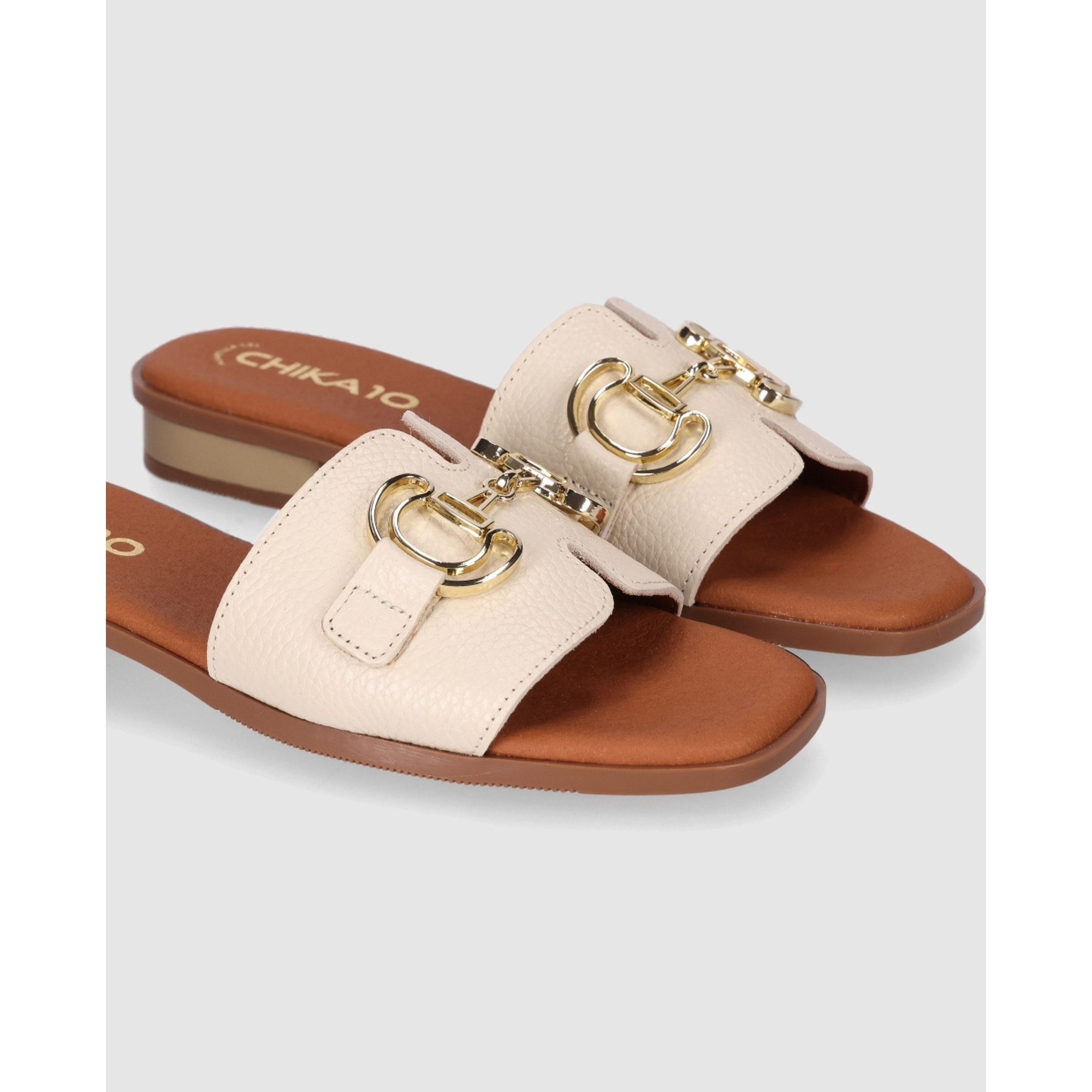 Sandalias de Piel - Hielo - Tacón: 2 cm