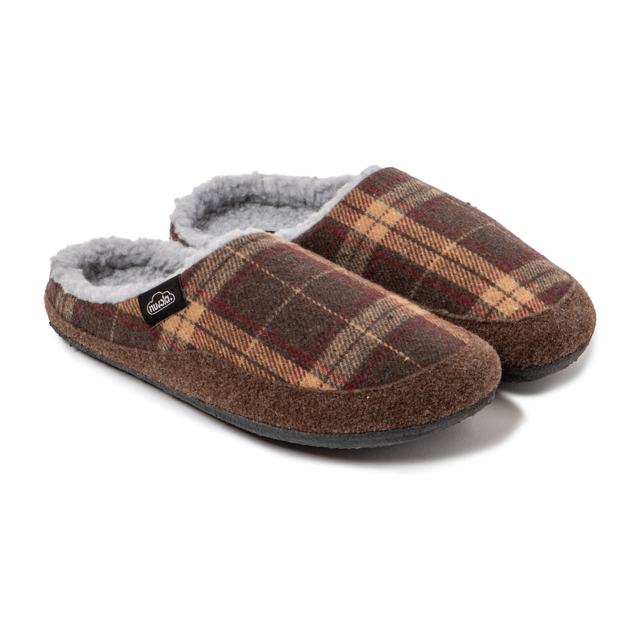 Zapatillas de casa , Nessy