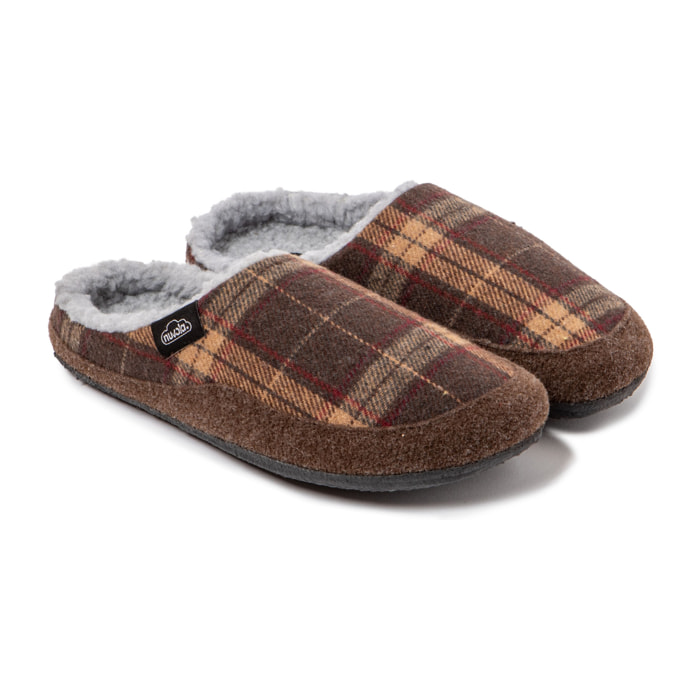 Zapatillas de casa , Nessy