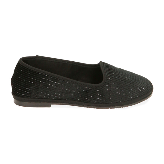 Slip-ons de terciopelo negro