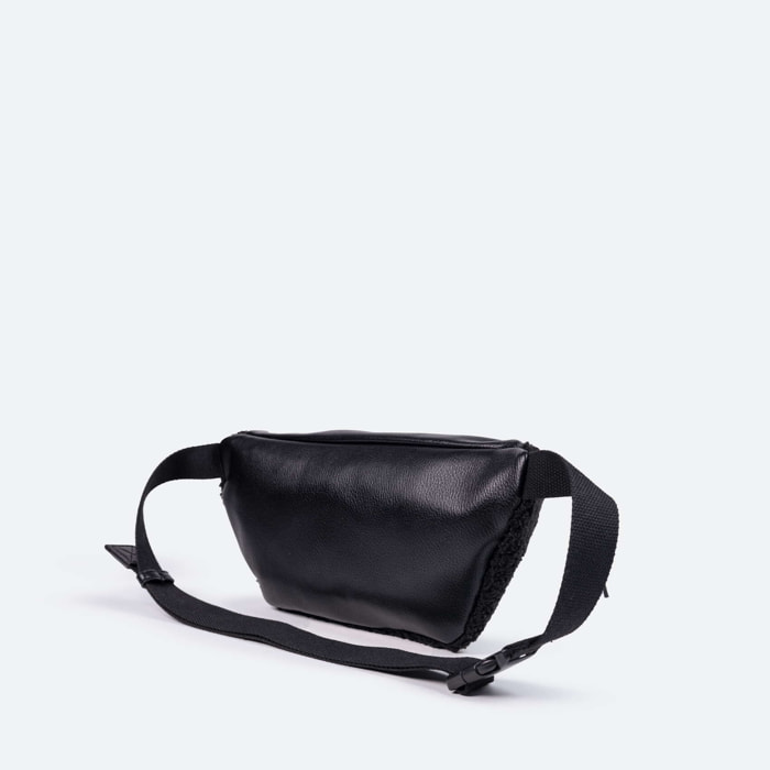 DEEP FW24 FANNYPACK BLACK
