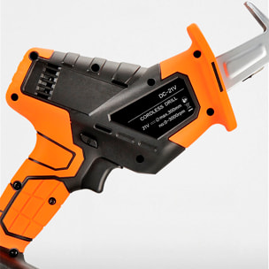 Sierra de sable eléctrica inalámbrica con 3000 rpm y batería de 21V. Con 6 hojas de distintos tamaños para diferentes cortes.