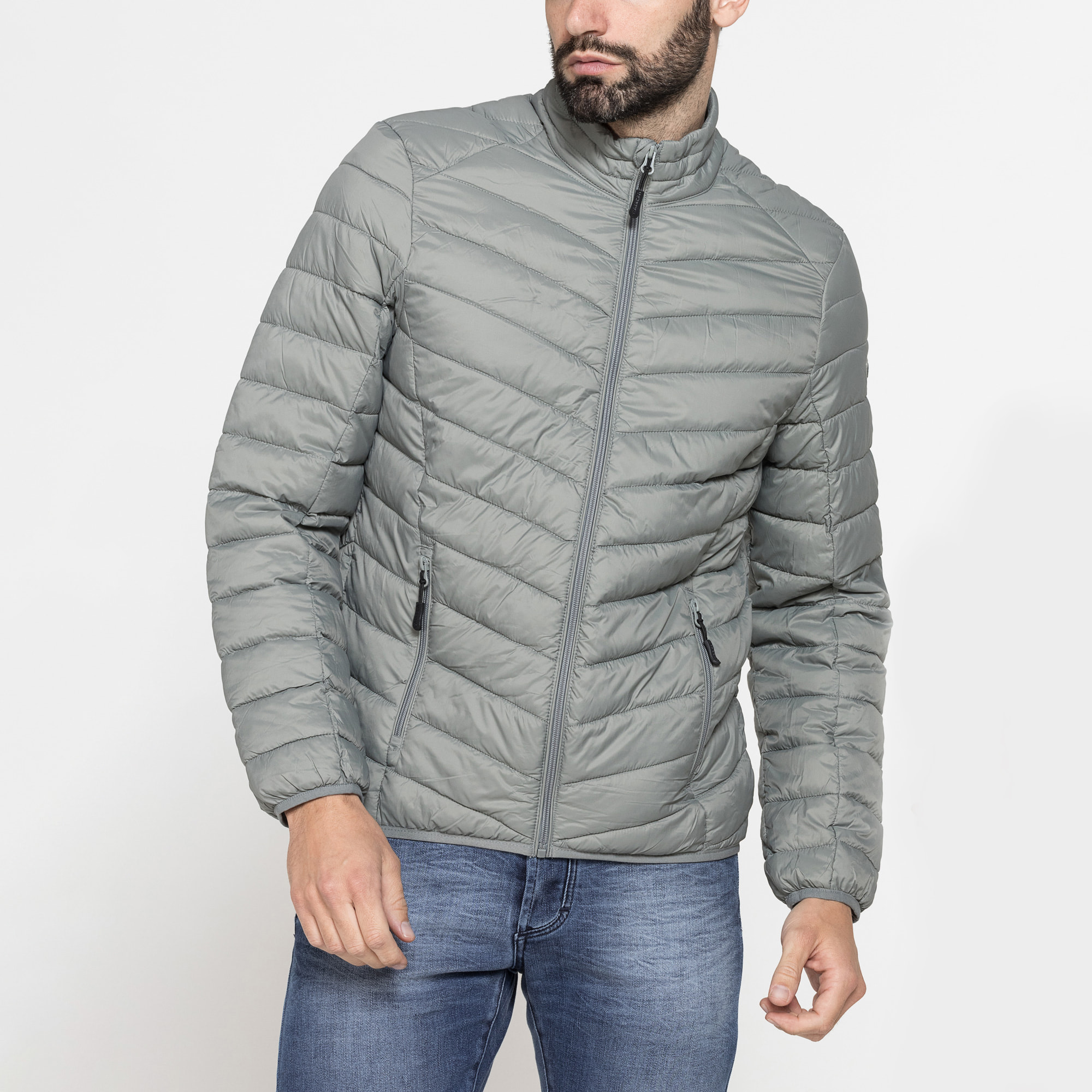 GIUBBINO MANICA LUNGA ULTRA LIGHT - TESSUTO ED IMBOTTITURA IN MATERIALE RICICLATO