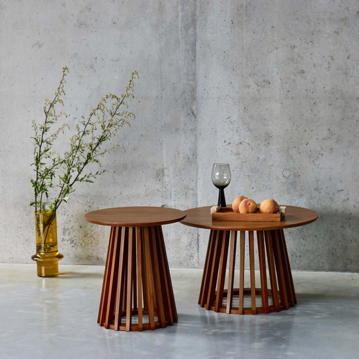 Set de 2 tables basses rondes plateau effet bois noyer et pieds en bois de sapin. Ø40cm et Ø60cm