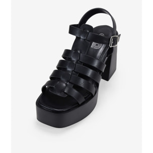 Sandalias cangrejeras negras con plataforma y tacón