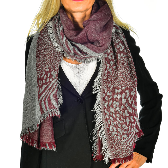 Fular sciarpa design animal print doppia patta modal e lana. Made in Italy.