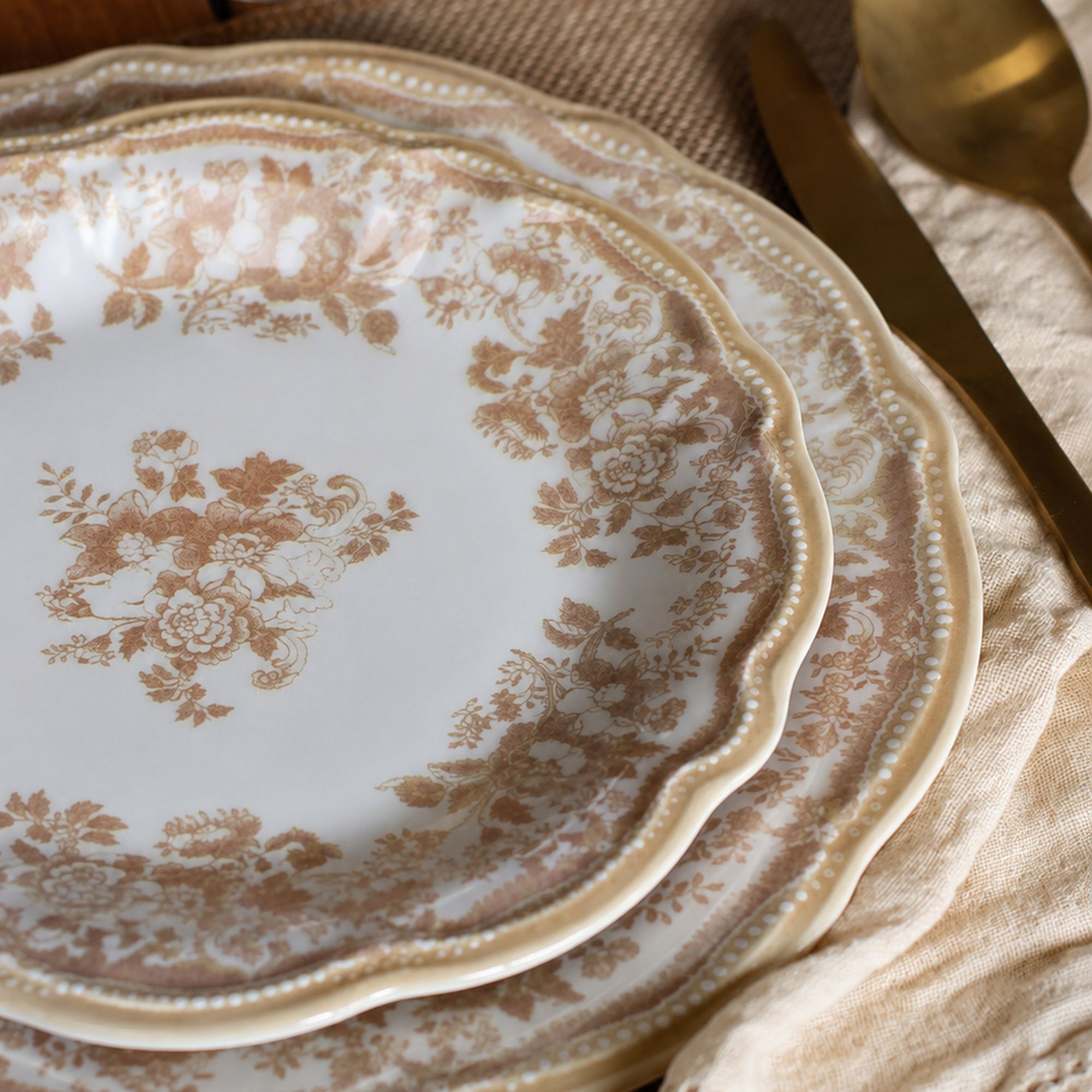Lot de 6 assiettes à dessert fleuries en grès miel 20cm FAUSTINE