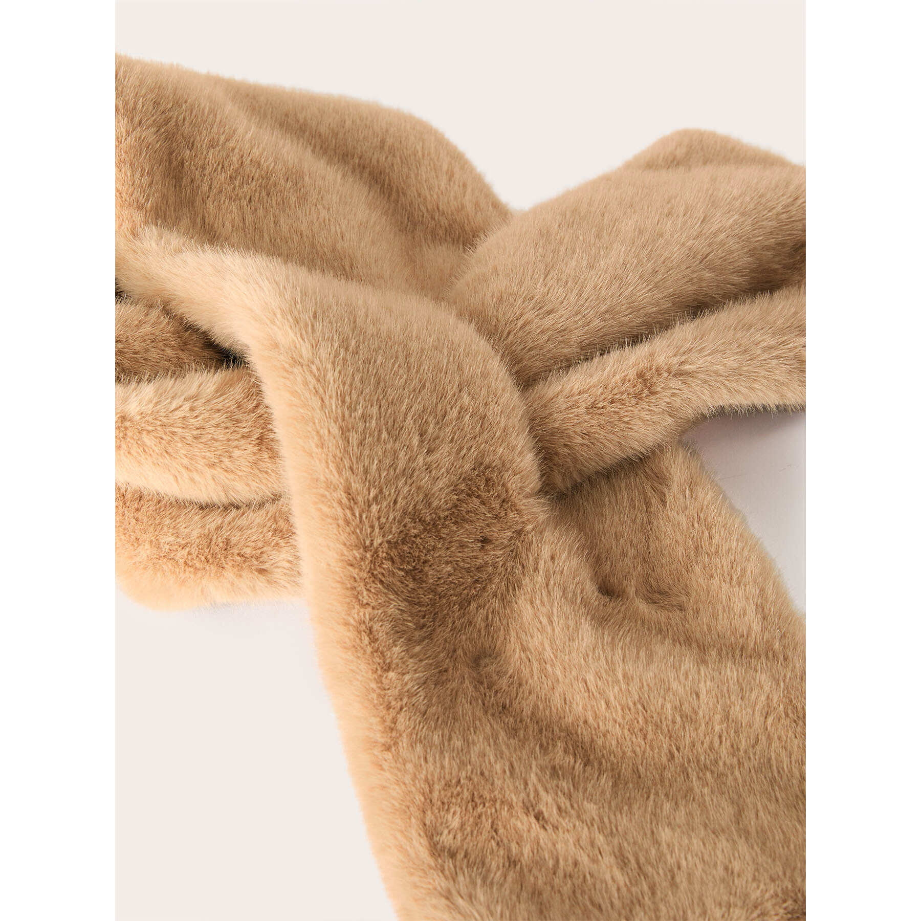 Motivi - Sciarpa effetto peluche morbida - Beige
