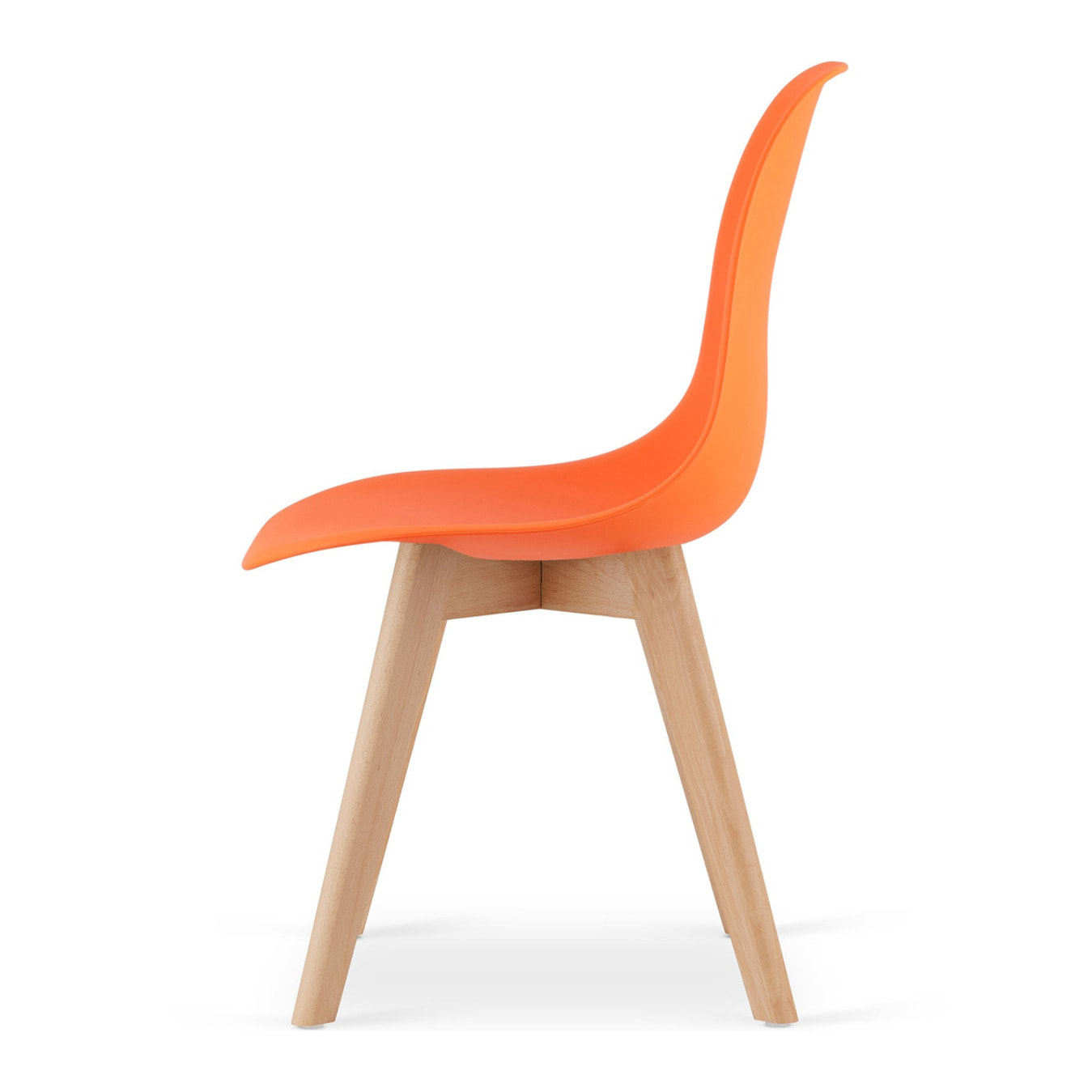 Sedia di design Kito arancione con gambe in legno di faggio