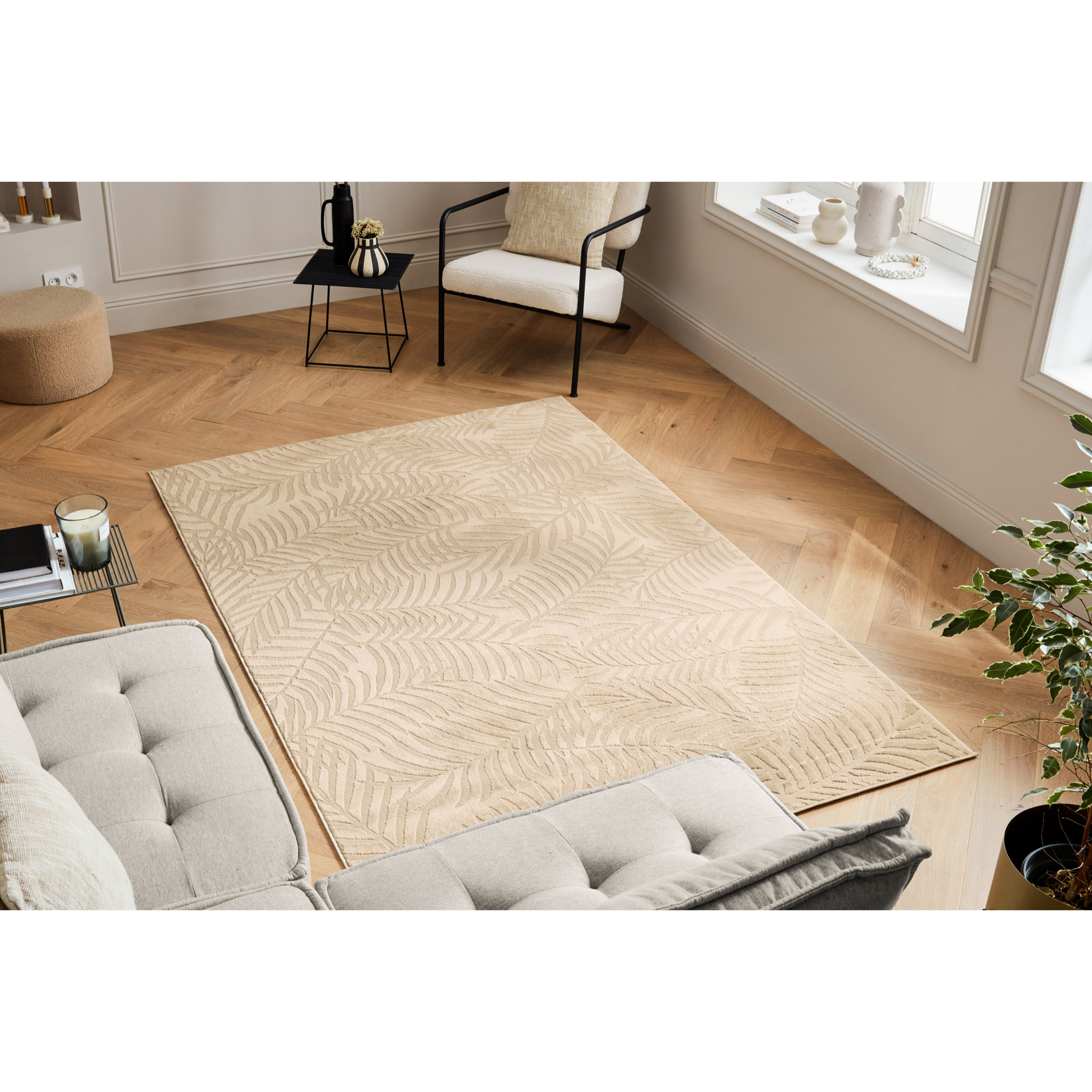 BLOOM - Tapis poils ras motif feuille en relief - Beige