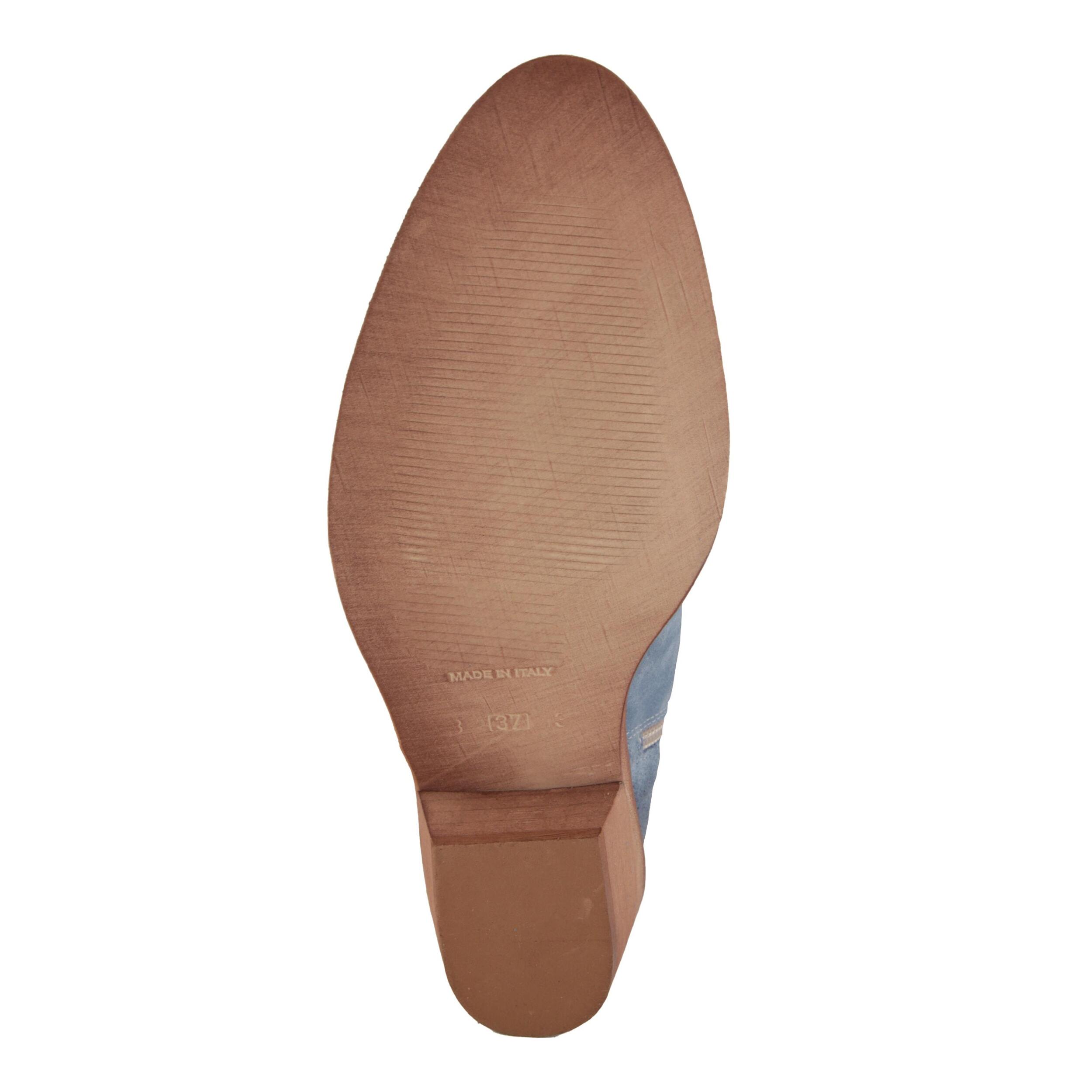 Stivaletti texani bassi in pelle scamosciata laserata