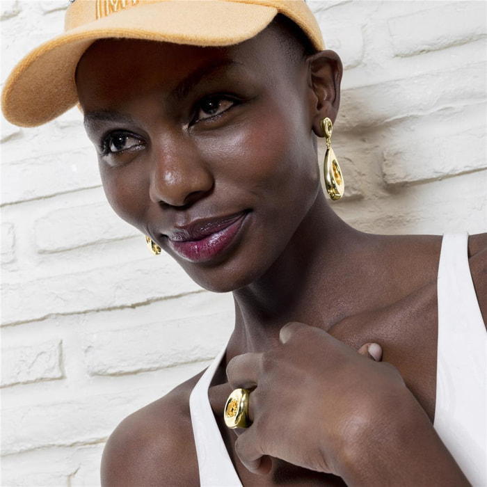 Pendientes Lux by Lux acabadoss en oro amarillo 18K