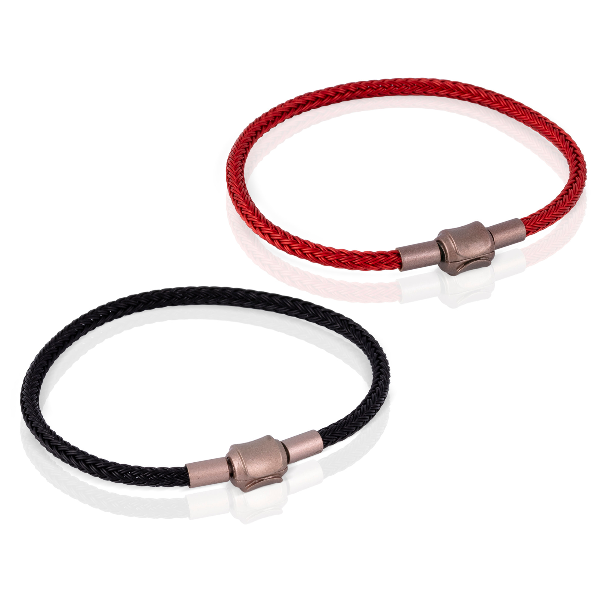 Pack de 2 pulseras rígidas trenzadas de alambre de acero rojo y negro con cierre de barril de cobre.