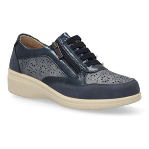 Zapatillas mujer cuña con cremallera cómodas y calados.